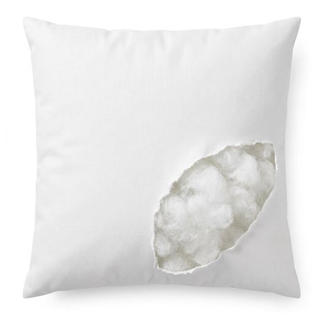 50 × 50 cm cushion insert, cut open to show the polyester fibre filling